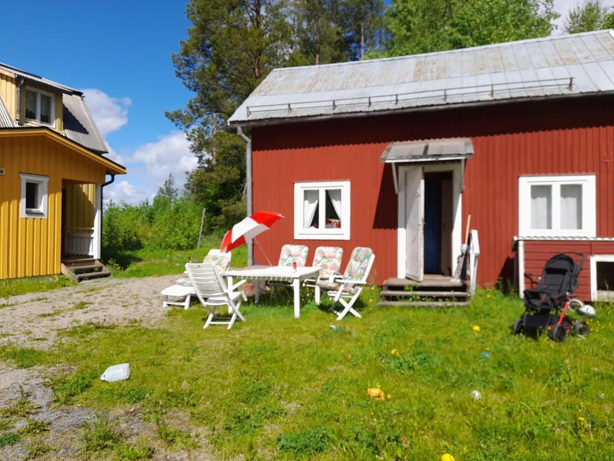 Summer Bedroom, Outside Toilet, Shower, Kitchen. 120 M From Sandbach. Bräcke Esterno foto