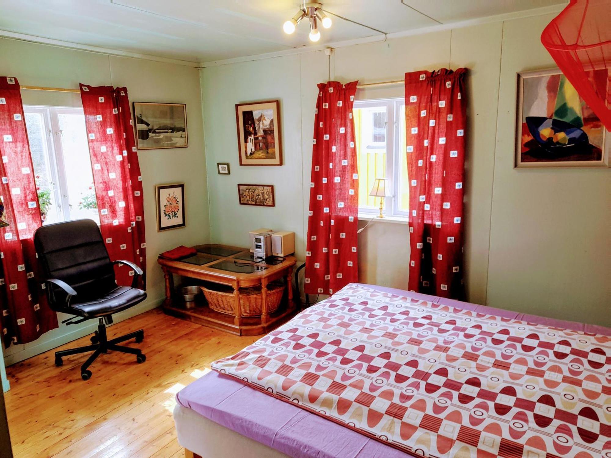 Summer Bedroom, Outside Toilet, Shower, Kitchen. 120 M From Sandbach. Bräcke Esterno foto